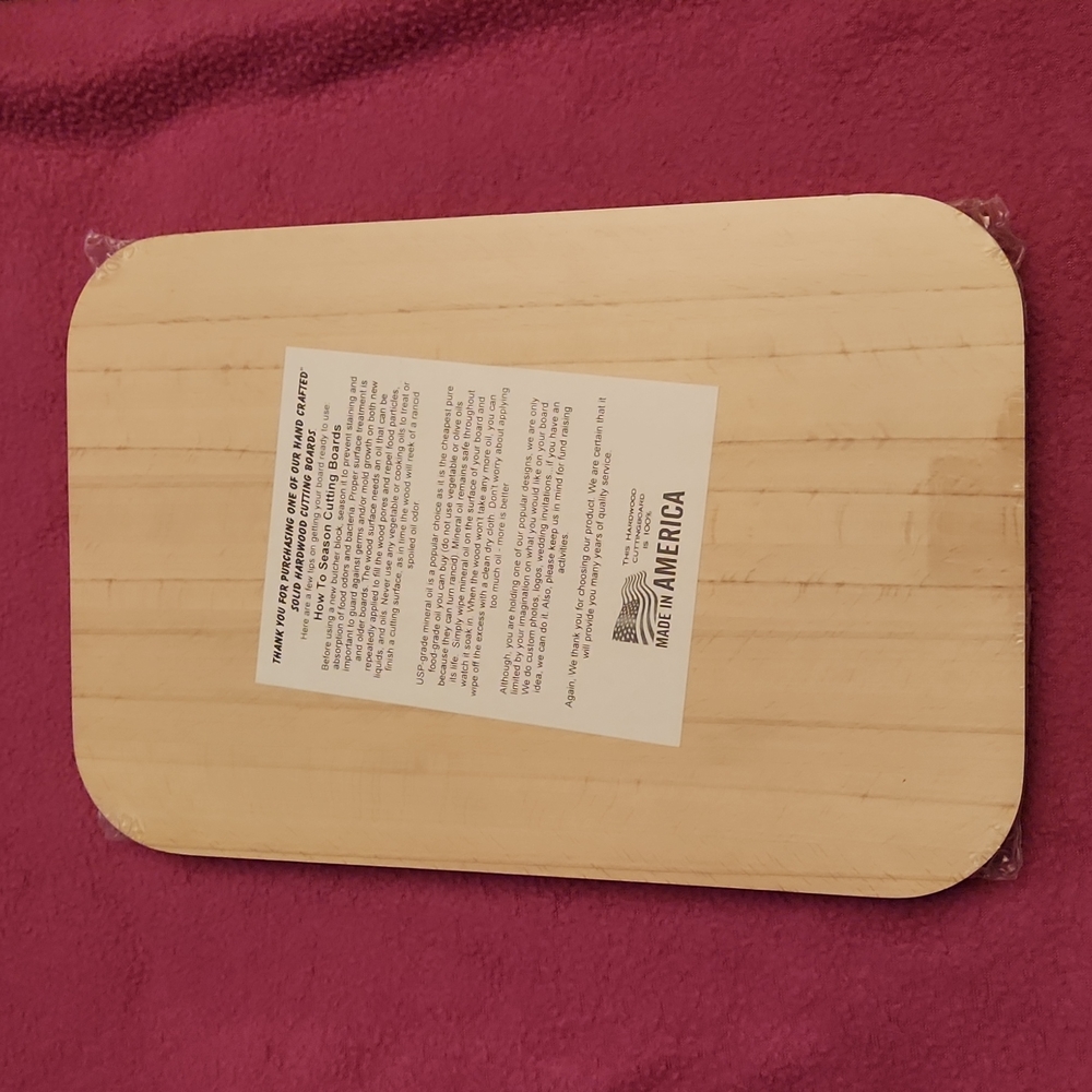 Pittsburgh Penguins cutting board brand new, sealed in plastic - Picture 2 of 3
